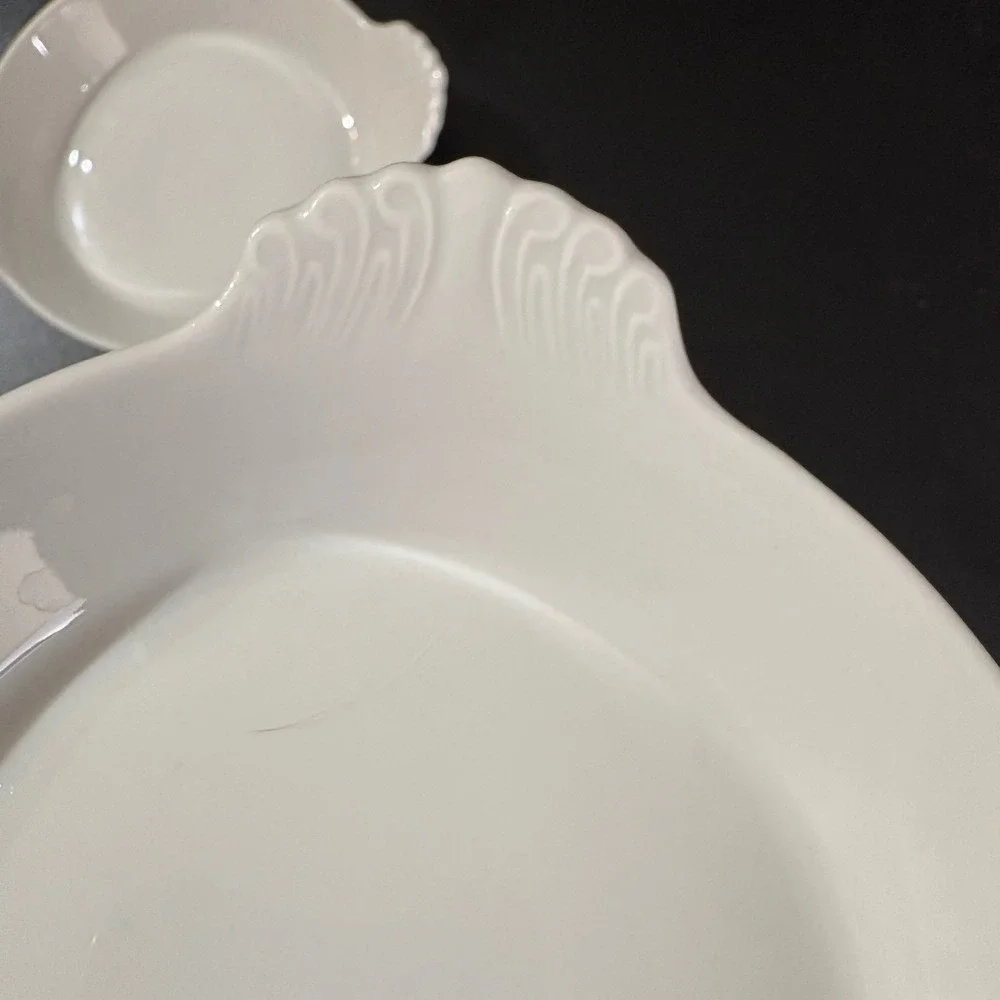 Apilco France White Porcelain‎ Au Gratin Dishes Set of 2 Scalloped Handles 4.5